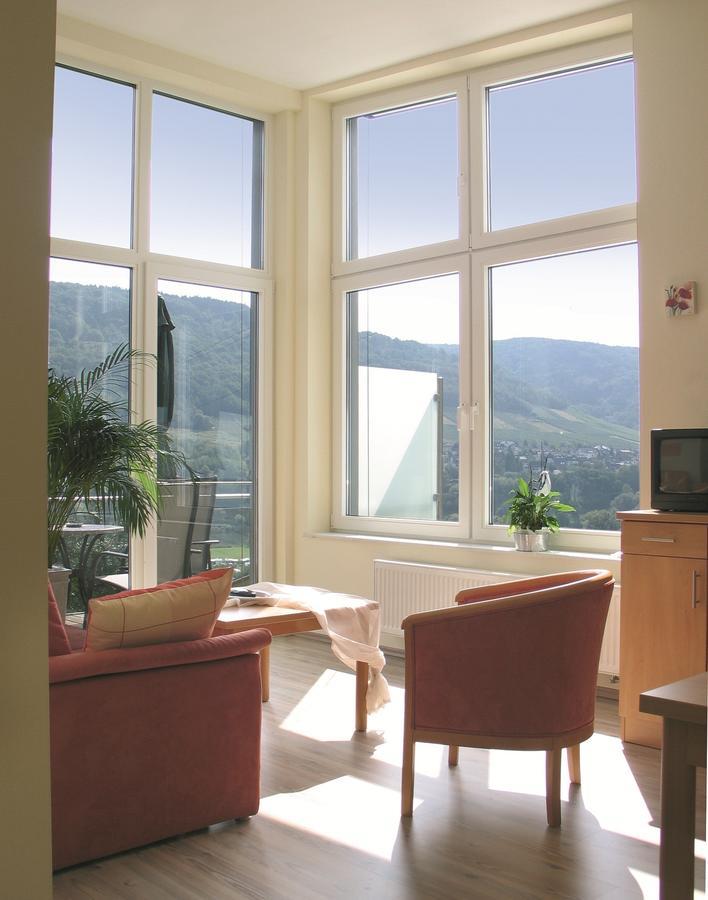 Ferienweingut Port Hotel แบร์นคาสเทล-คืสท์ ภายนอก รูปภาพ